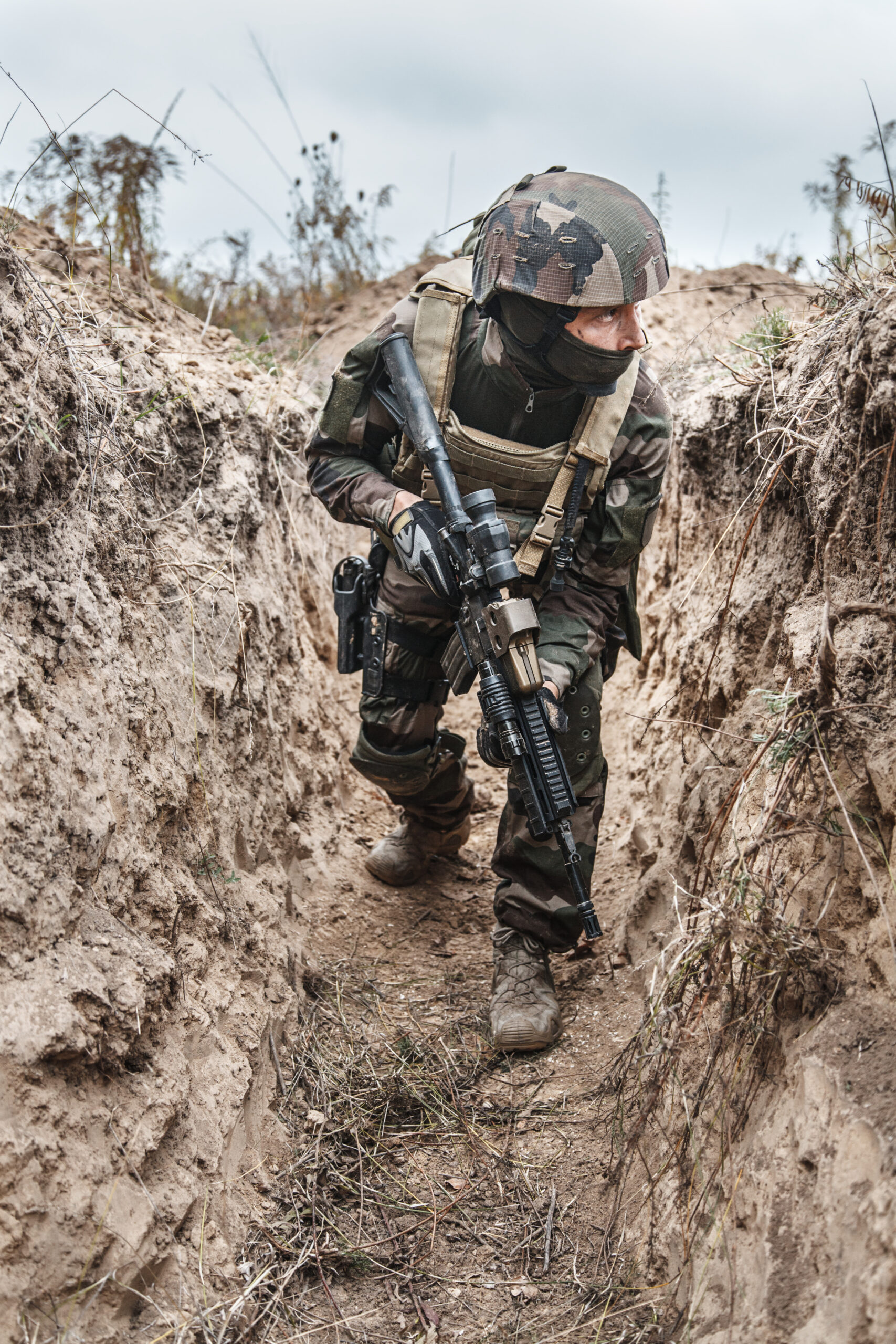 Paratrooper of french 1st Marine Infantry Parachute Regiment RPIMA in entrenchments